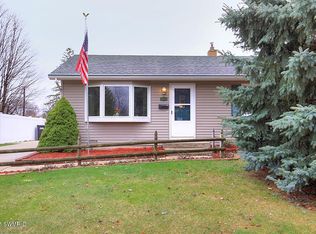 1654 34th St SW, Wyoming, MI 49519