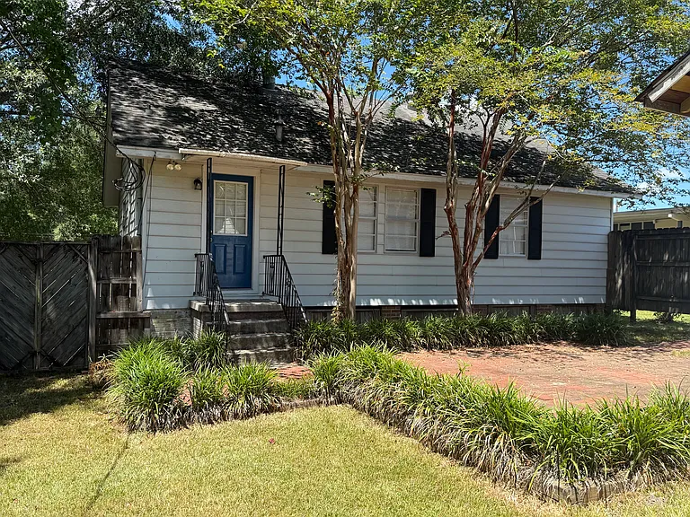 216 Stevens Dr — Photo 6