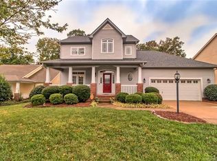 8516 Castle Cliff Dr, Matthews, NC 28105
