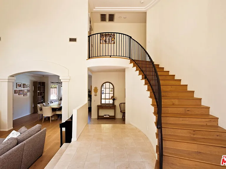 5150 Bellaire Ave — Photo 3