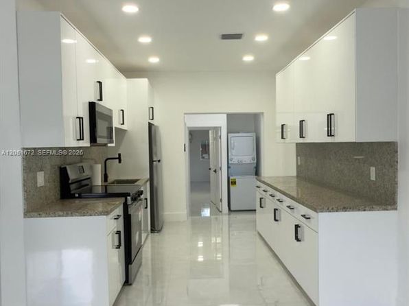 2480 NW 87th Ter