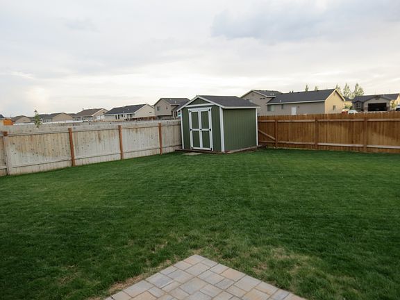 5th image of 2255 N Gladys Dr