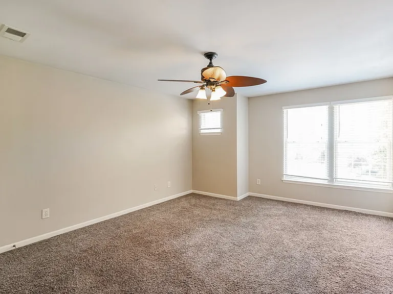 1437 Timber Ridge Cir — Photo 12