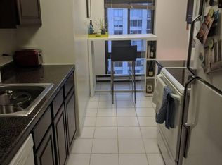 66 E Scott St, Chicago, IL 60610