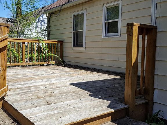 3rd image of 1731 Rossman Ave SE