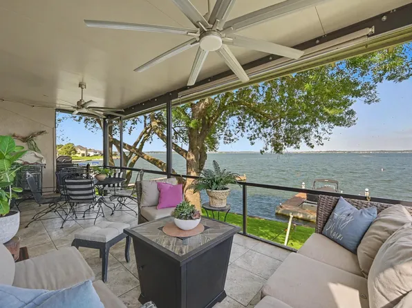 1422 Bowsprit Point, Willis, TX 77318