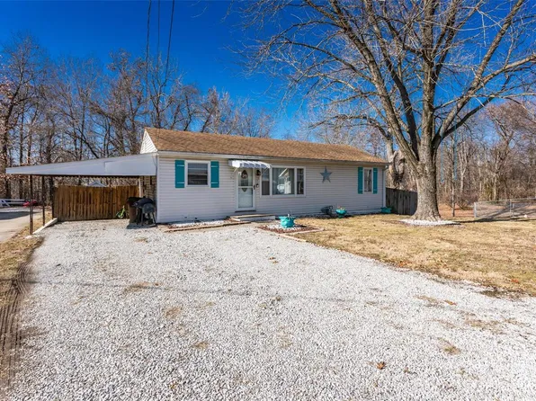 703 Ridge Ln, East Alton, IL 62024