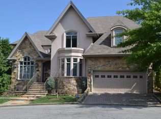 45 Arbor Ct, Staten Island, NY 10301