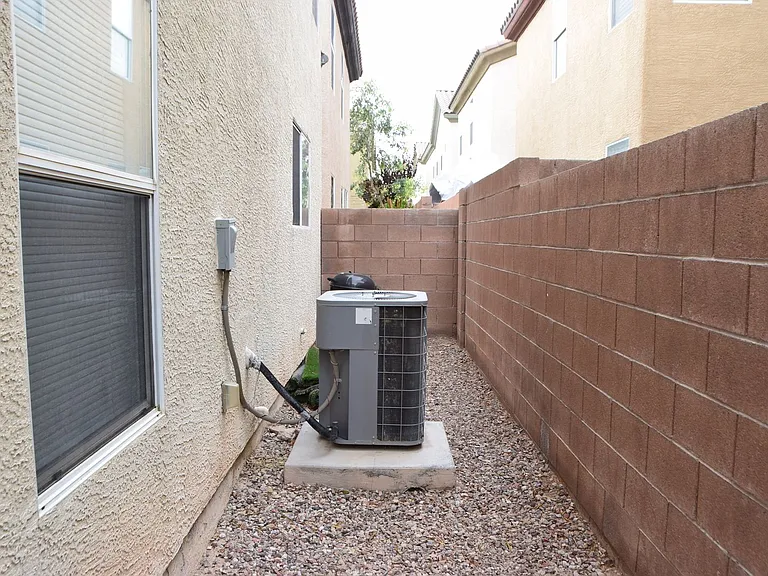 531 Cabis Bay St — Photo 36