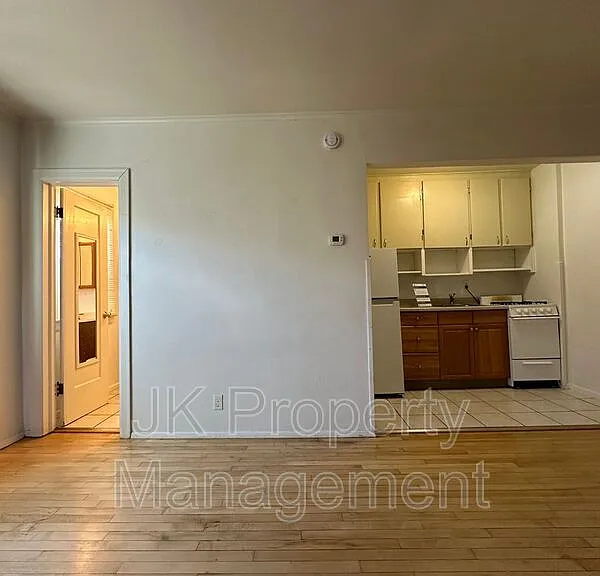 1500 Smelter Ave NE #6 — Photo 5