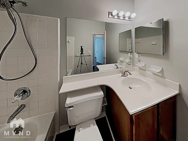 6454 Eastbriar Dr — Photo 17