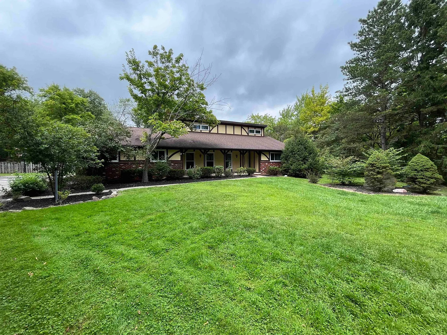 10 N Strawberry Ln photo 1