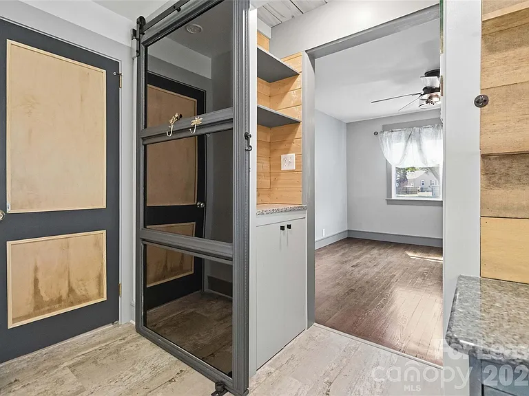 20618 Cornelius Ct — Photo 14