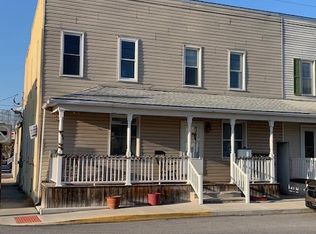 102 Newark St, Littlestown, PA 17340