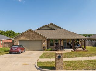 4715 Travertine Dr, Ardmore, OK 73401