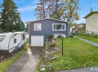 1130 E 61st St, Tacoma, WA