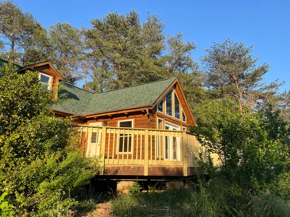 64 Mountain Range Rd, Mill Spring, NC 28756