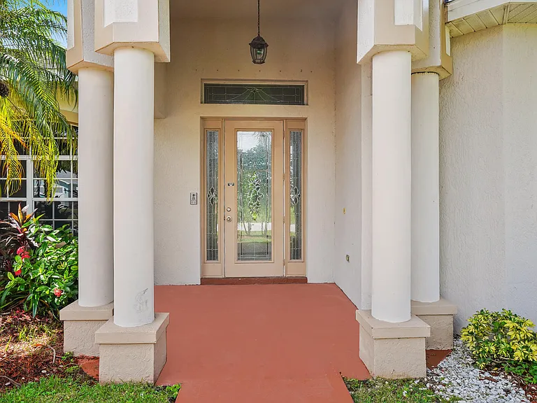 1092 SW Majorca Ave — Photo 9
