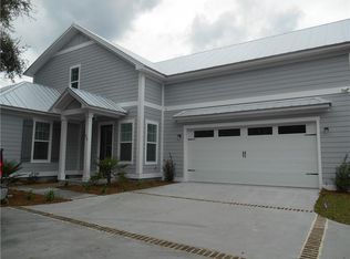 675 Arnold Ln, Saint Simons Island, GA 31522