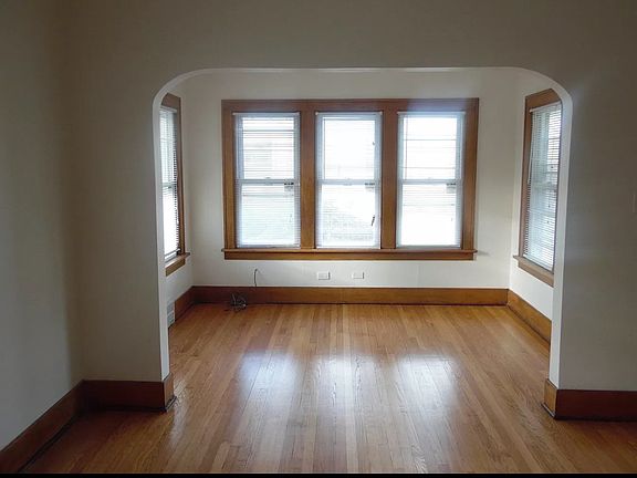 4th image of 16320 Prince Dr