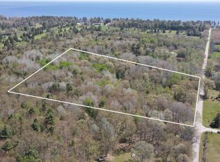 Leaf Rd, Marinette, WI 54143