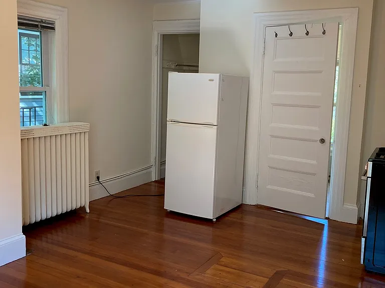 15 Prentiss St #2K — Photo 8