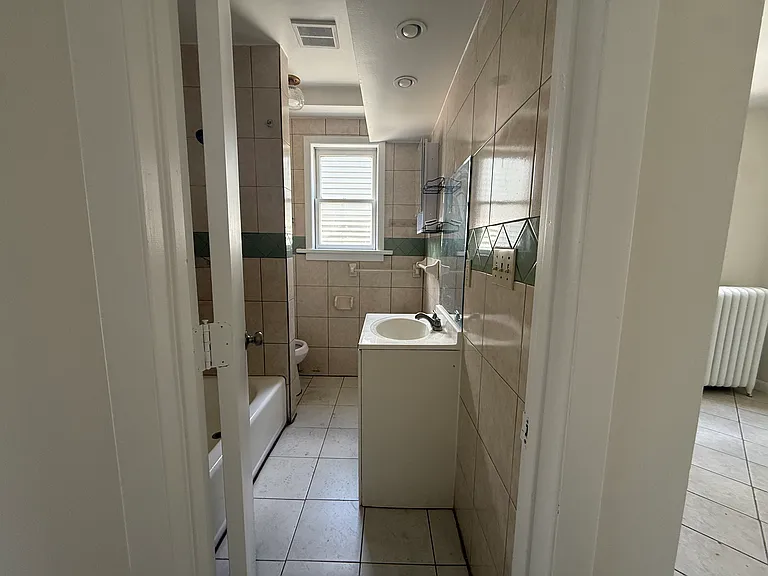 5 Daly St #2 — Photo 12