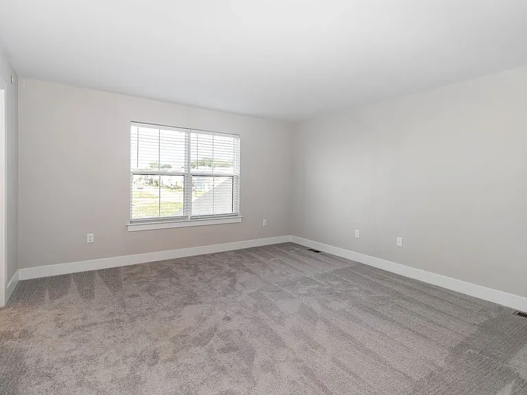 102 Stickley Dr — Photo 12
