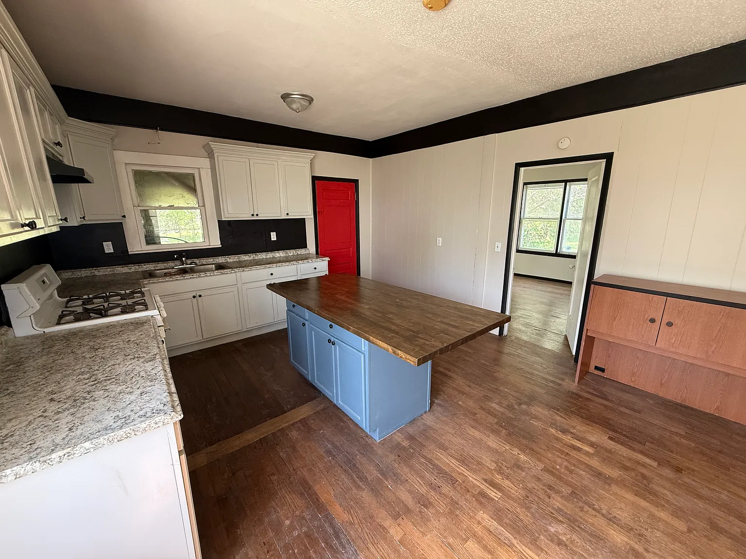 2 bed, 1440 sqft, $1,000 — Photo 3