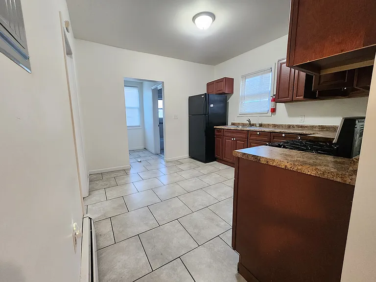 Eat-In Kitchen