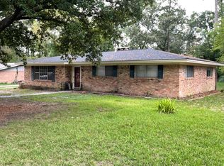 1304 Wildbriar Dr, Lufkin, TX 75904