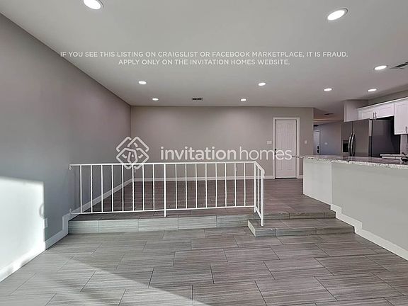 5th image of 2440 E Manhatton Dr