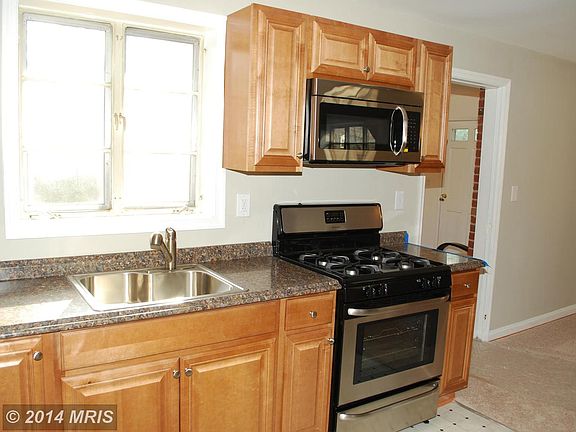 5th image of 3819 Whispering Ln