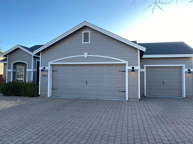 4561 Alpine Dr — Photo 2