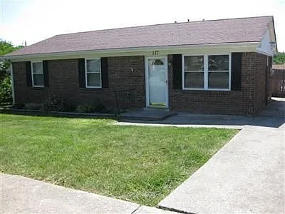 117 Kingsway Dr photo 1
