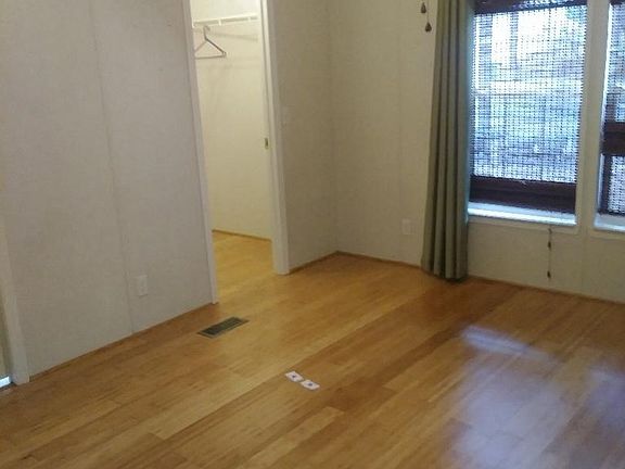 2nd image of 171 Deer Creek Cir