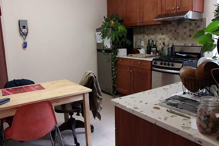 1st image of 276 Grand St APT 6R
