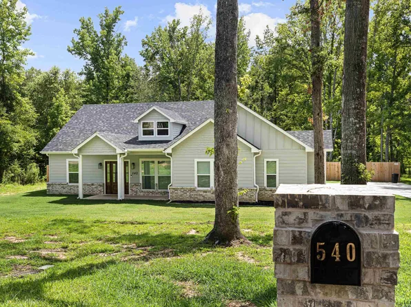 540 Quail Dr, Gilmer, TX 75645