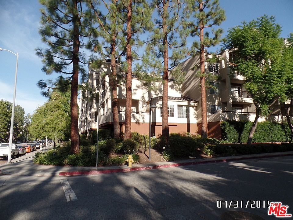1st image of 21550 Burbank Blvd APT 103
