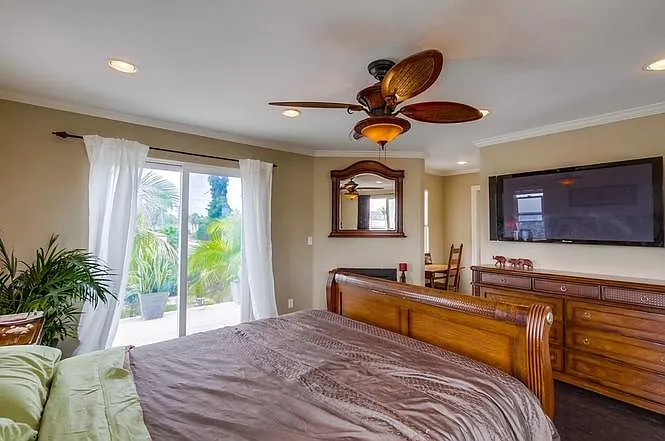 3991 Honeycutt St — Photo 11