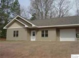 27 E Shadow Dr, Washburn, WI 54891