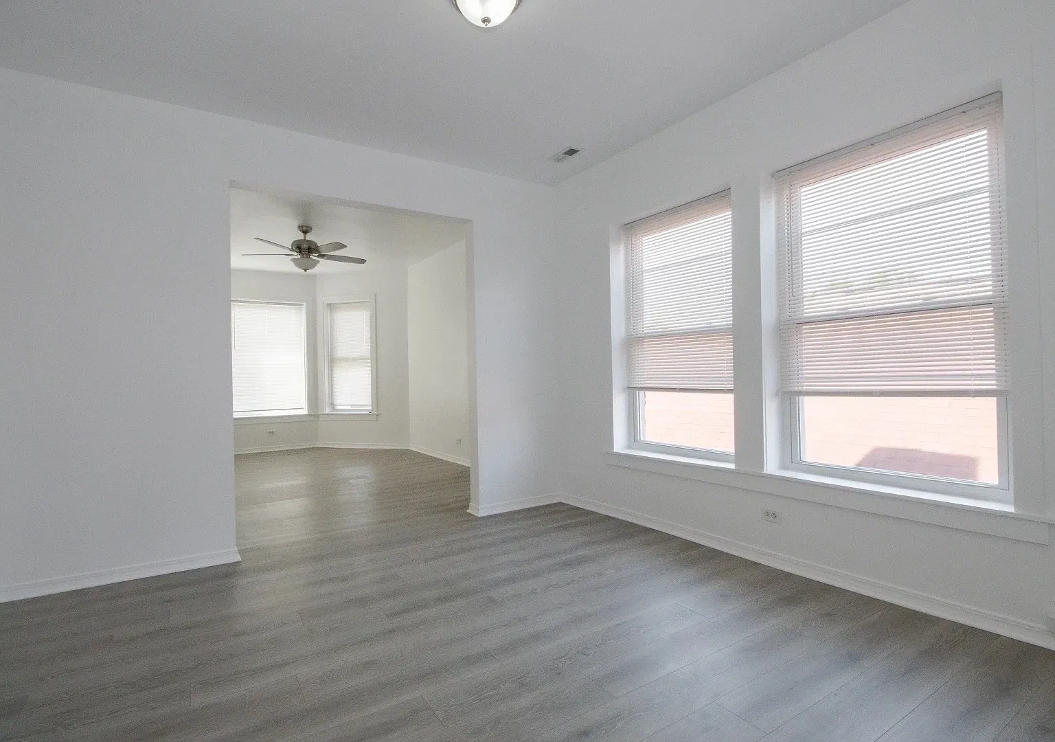 2 bed, 950 sqft, $1,325 — Photo 3