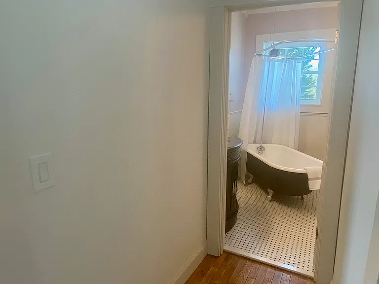 1101 Spainhour St SW #A — Photo 9