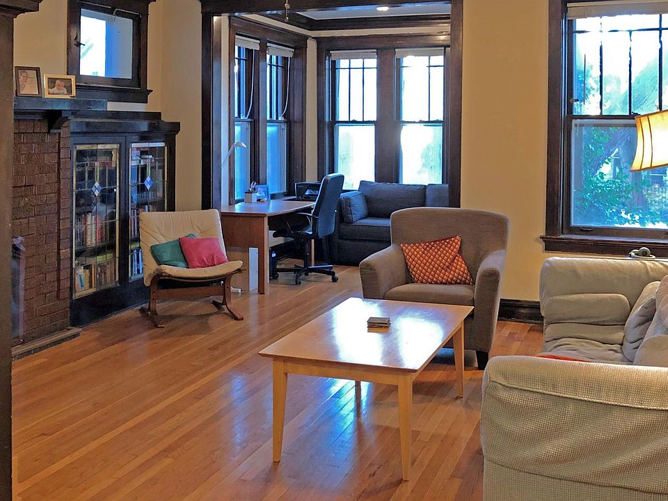 1st image of 2443 N Sawyer Ave #1S