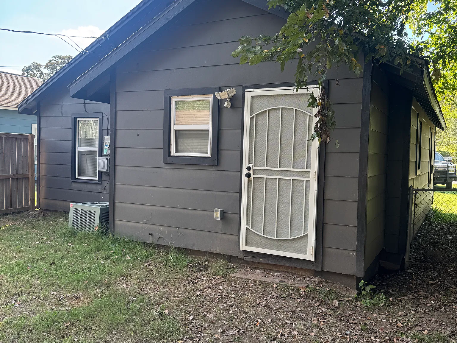 2 bed, 800 sqft, $1,100 — Photo 2