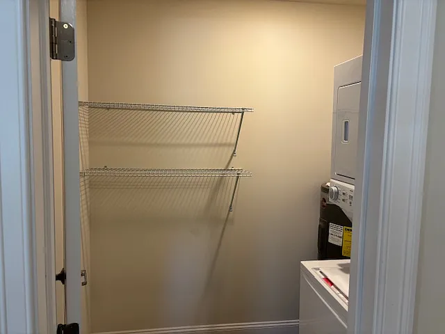 Utility closet with washer and dryer
