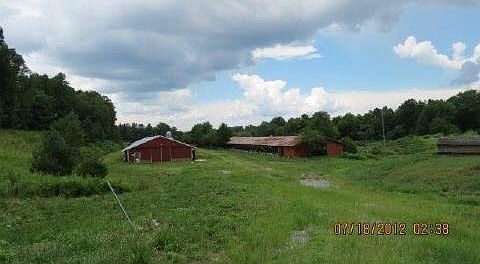 2nd image of 917 Parker Rd