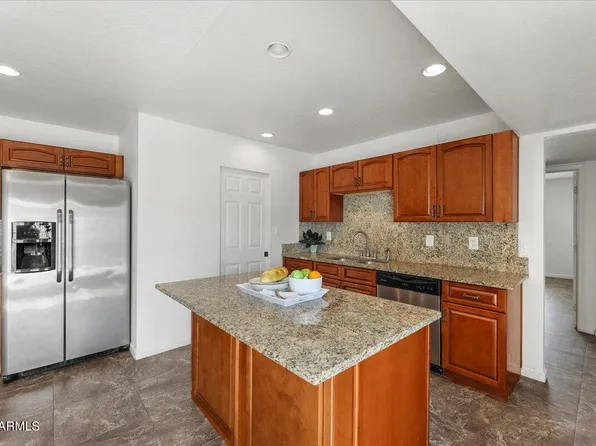 4813 W NORTHERN Avenue, Glendale, AZ 85301