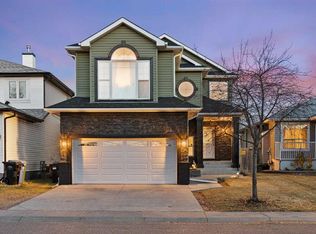 67 W Anaheim Cres NE, Calgary, AB T1Y7B8