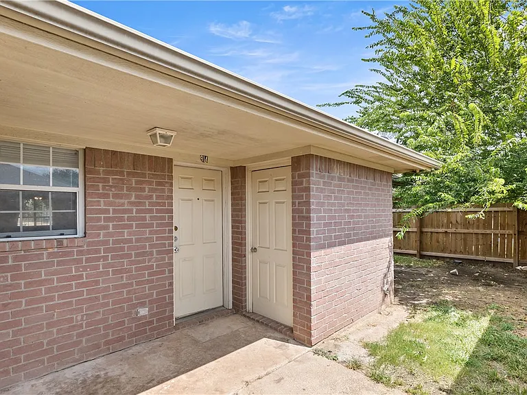 912 Willow Pond St — Photo 21